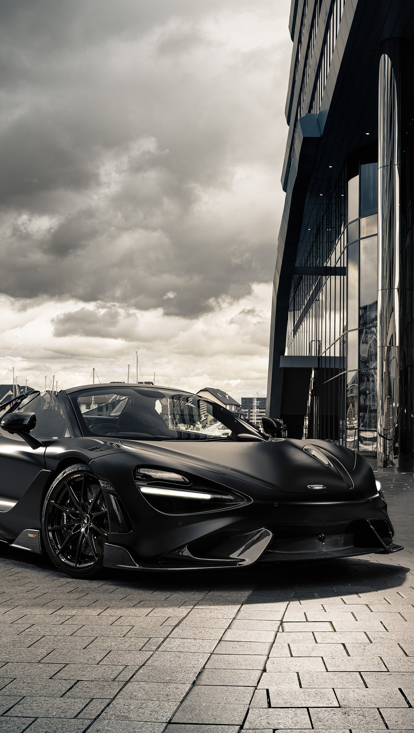 Làm mới màn hình điện thoại của bạn với những hình nền McLaren nổi bật với đầy tính cá nhân. Bạn sẽ không thể khỏi ngưỡng mộ trước vẻ đẹp và sự mạnh mẽ của các chiếc xe này.